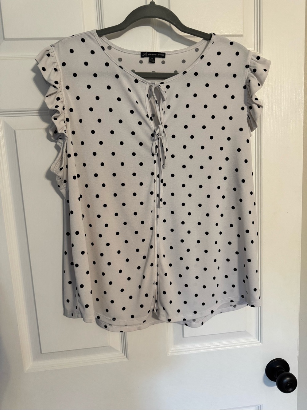 Adrianna Papell White Polka Dot Ruffle Cap Sleeve Tie-Front Blouse